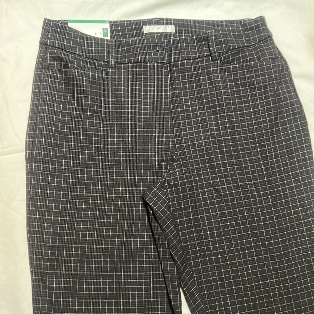 NWT up! Classic Black and White Plaid Stretch Pant - Picture 2 of 6